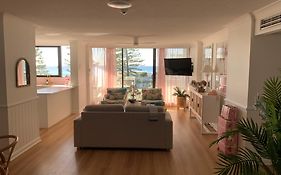 La Pacifique Apartments